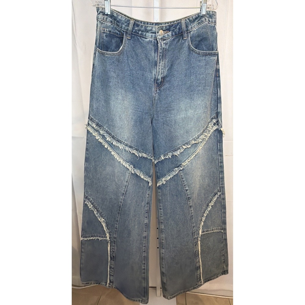 AKIRA JUST A FEELING DISTRESSED DENIM PANT Size 15 - Picture 5 of 13